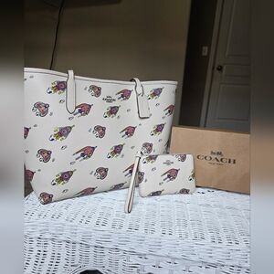 Coach Outlet Cream City Rocket Tote Bag with NIB Matching Rocket Zip Wristlet